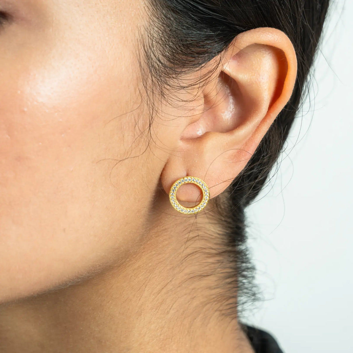 Divine Orbit Halo 925 Silver Stud Earrings — detail view 3