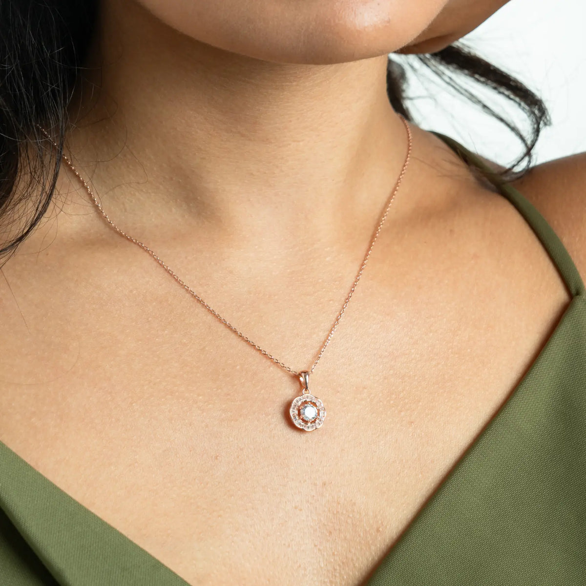Moonlight Orbit 925 Silver Necklace — detail view 2