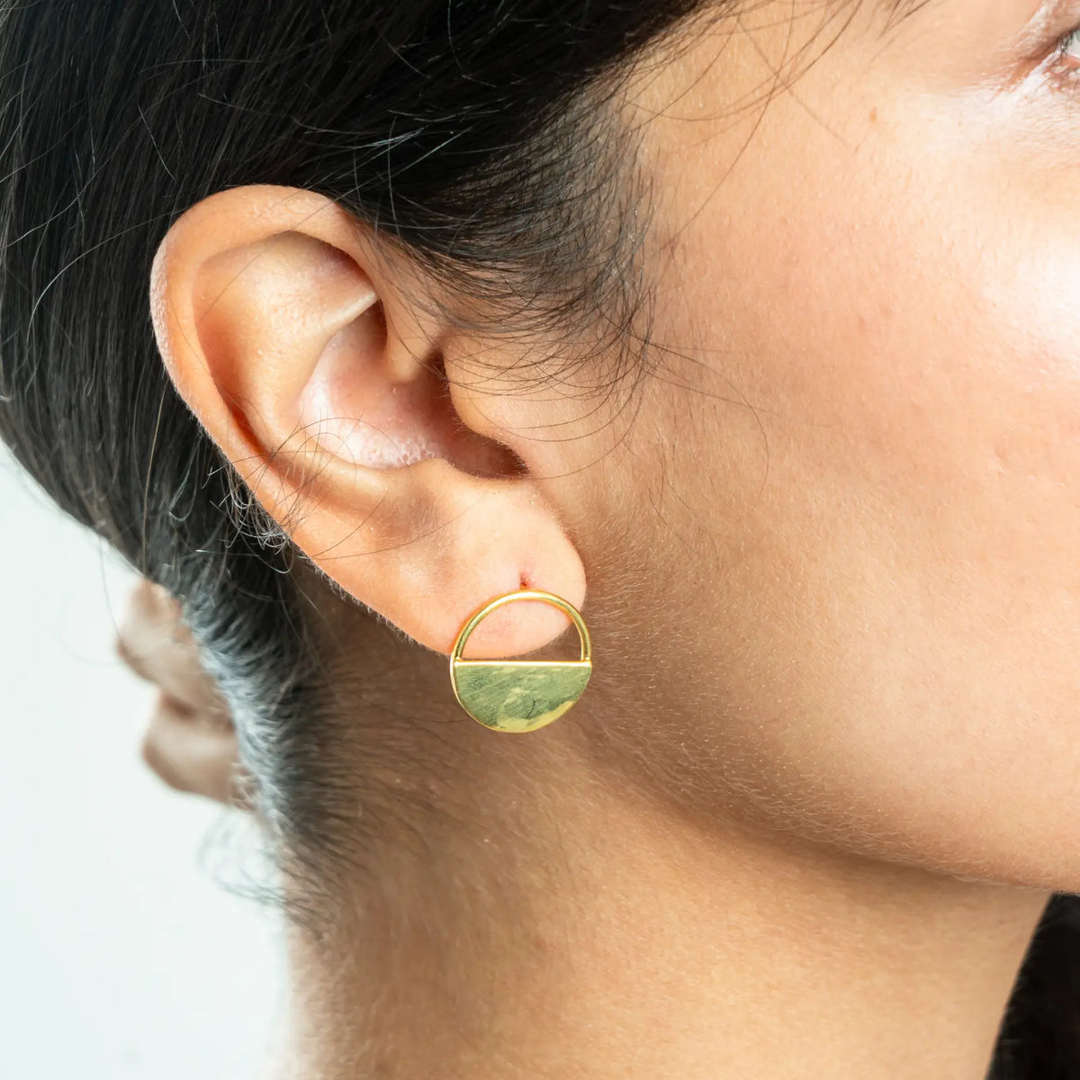 Everyday Minimal 925 Silver Hoop Earrings — detail view 2