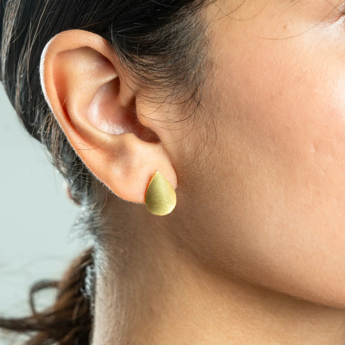 Golden Leaf 925 Silver Stud Earrings — detail view 2