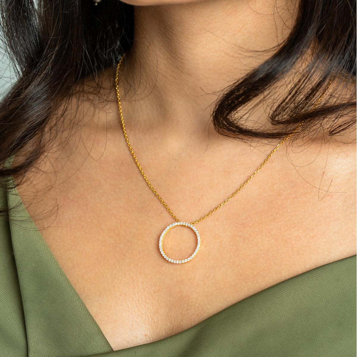 Circle of Light Halo 925 Silver Necklace — detail view 2